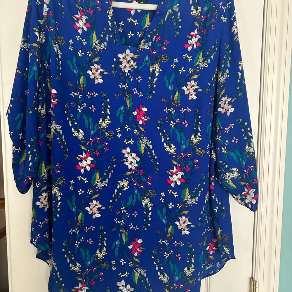 Floral V-Neck Blouse in Royal Blue